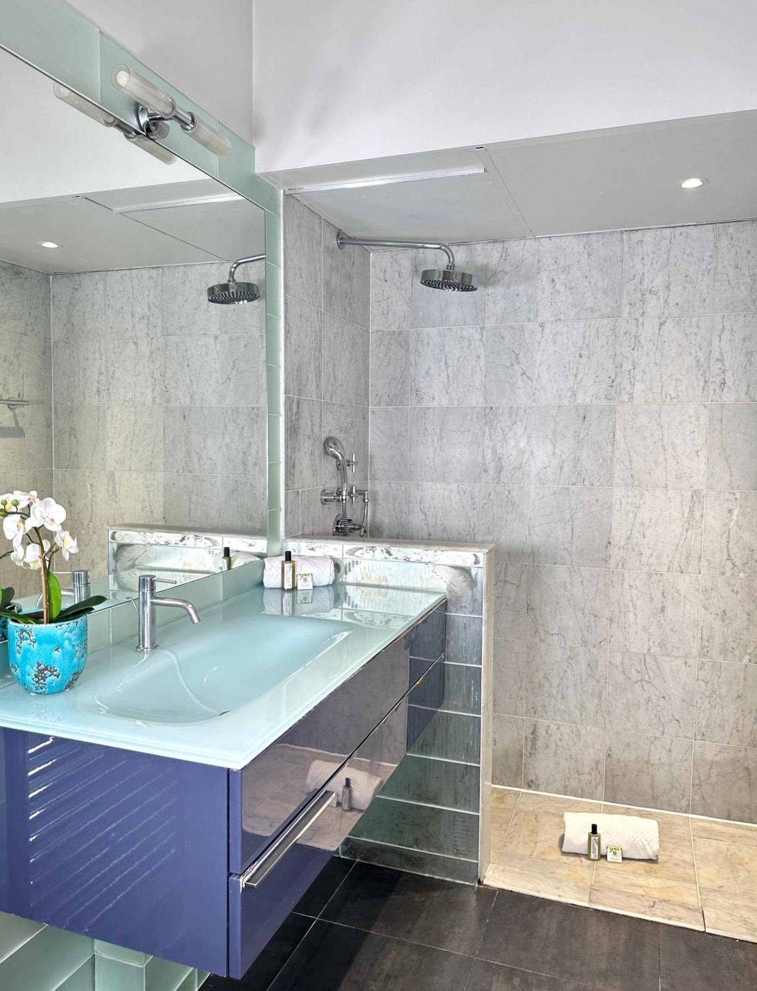 Saint Germain Des Prés - Deluxe Parisian Loft - 5492 Appartamento