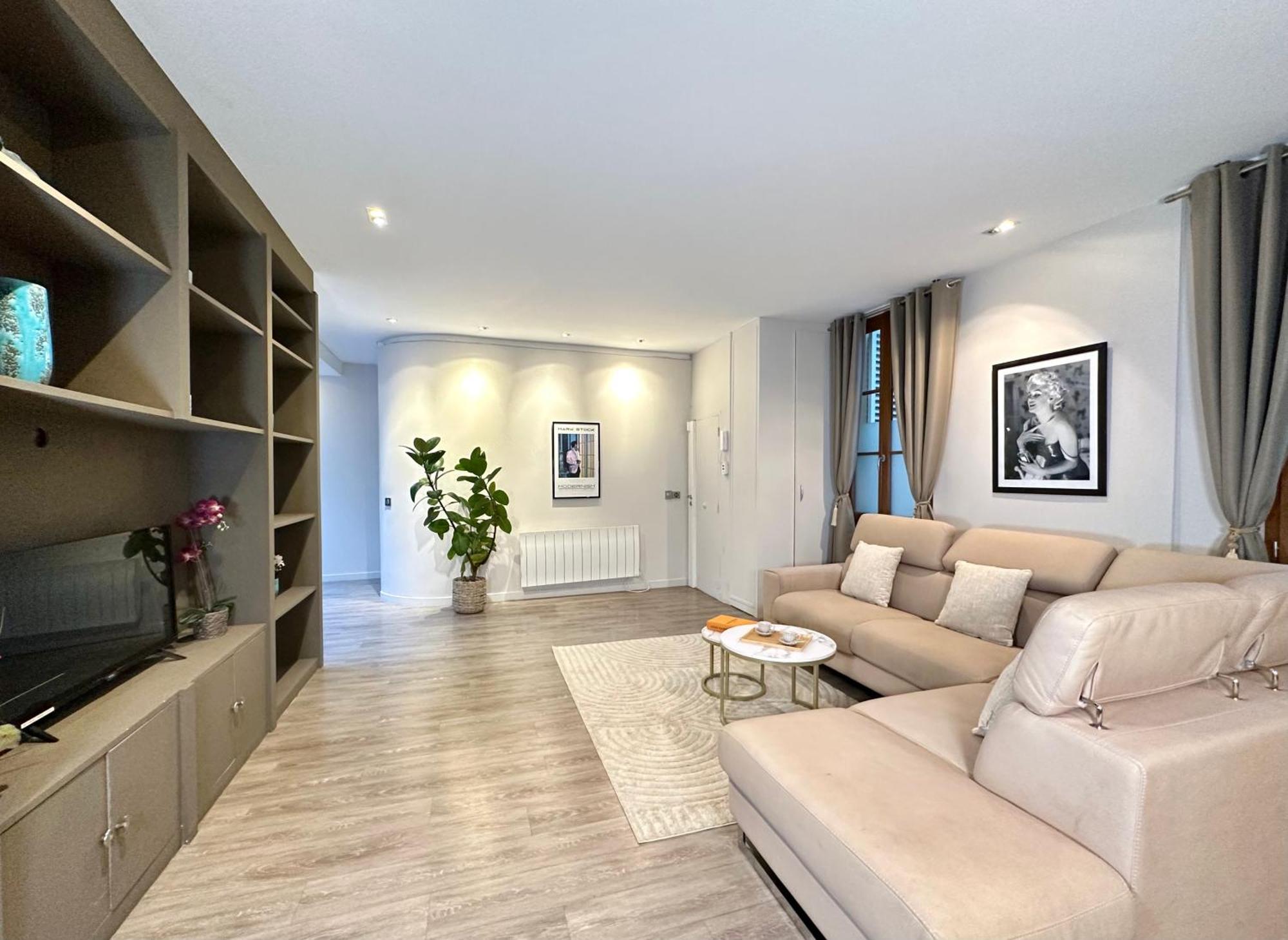 Appartamento Saint Germain Des Prés - Deluxe Parisian Loft - 5492 Parigi