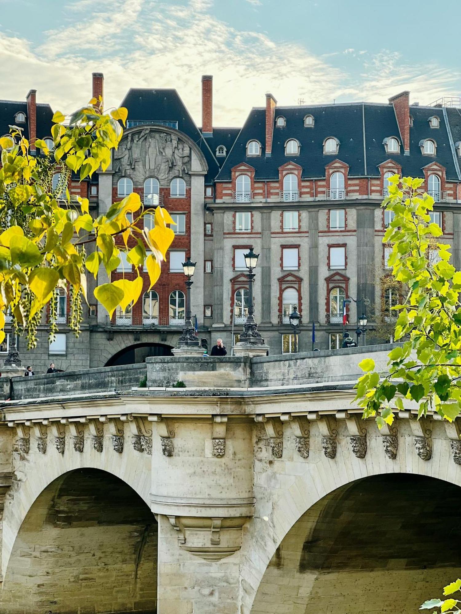 Appartamento Saint Germain Des Prés - Deluxe Parisian Loft - 5492 Parigi